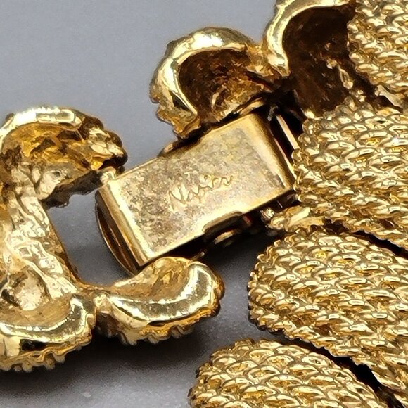 Napier Gold Tone Chunky Twist Chain Necklace Textured Links Box Clasp Vtg 17 in - Picture 6 of 8